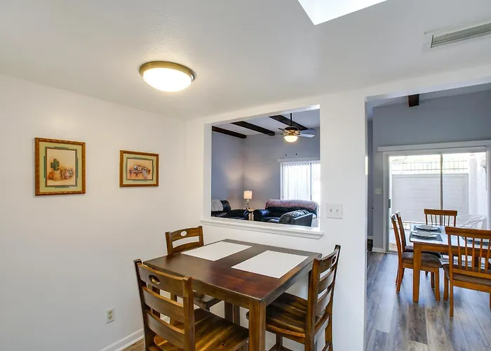 4 Mi To Mill Ave: Family Retreat W/ Patio In Holiday home